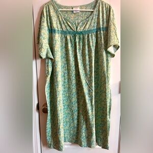 Vintage Fundamentals by Sears 80’s/90’s Green &Yellow Floral Nightgown
